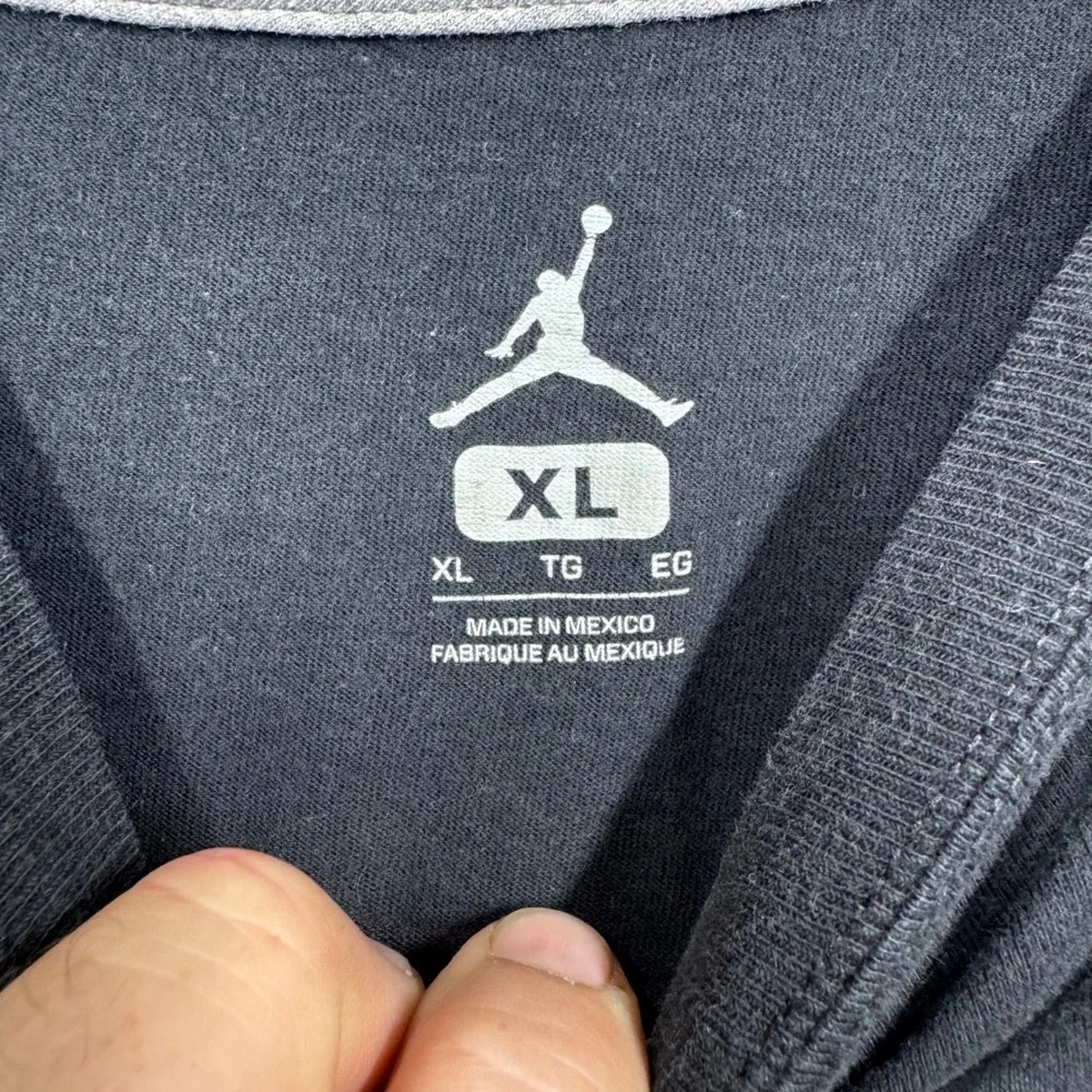 Jordan Graphic T-Shirt XL Black Basketball Mouth Jumpman Logo (2302)